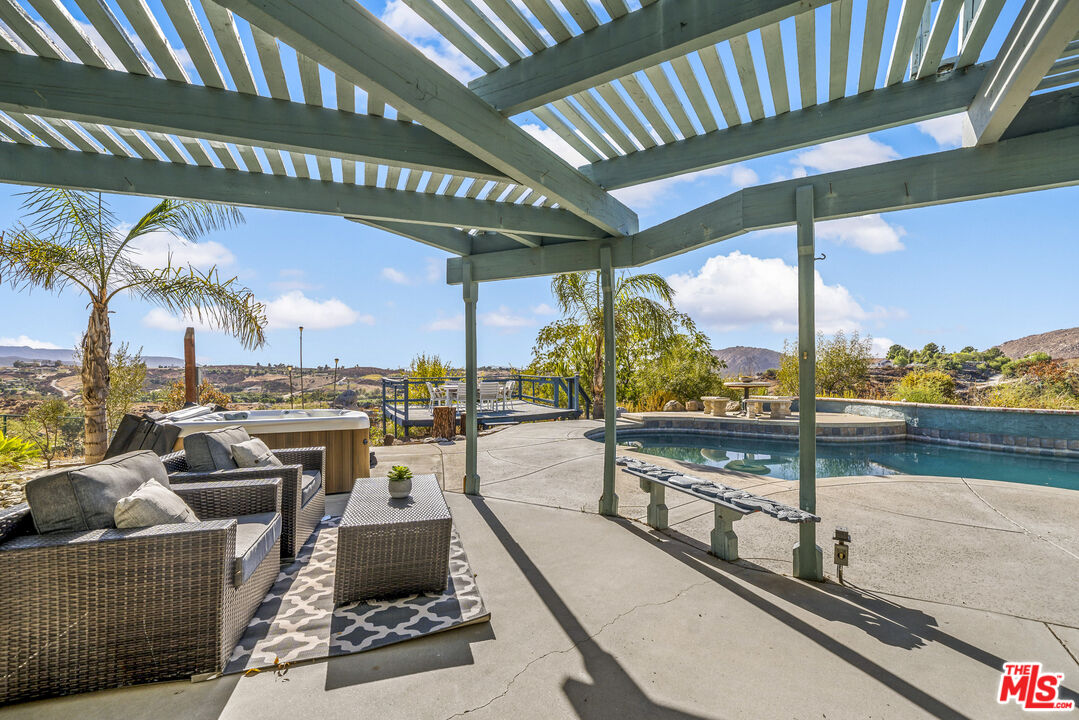 38675 Green Meadow Rd