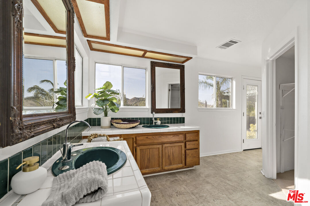 38675 Green Meadow Rd