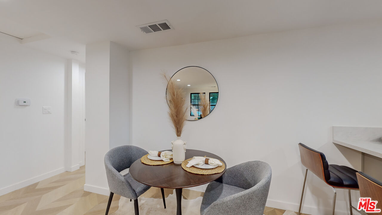 1235 N Citrus Avenue