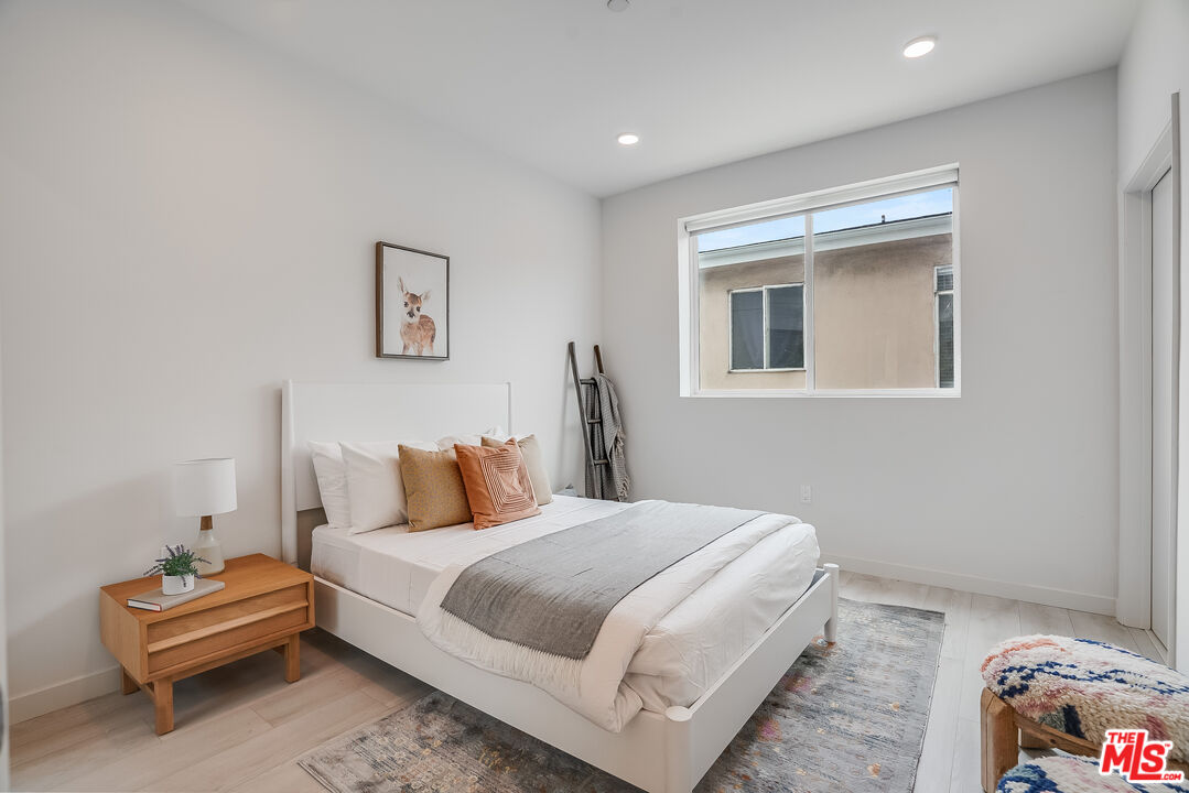 1021 S Shenandoah St Unit: 203