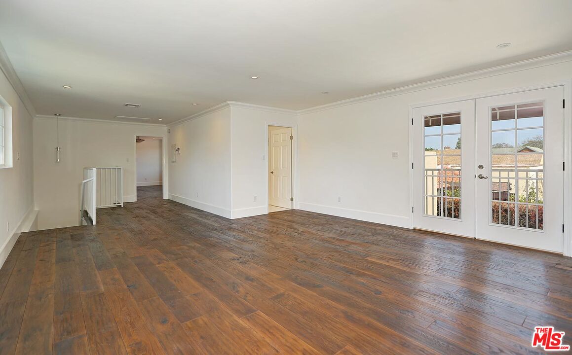 6442 SAN VICENTE BLVD