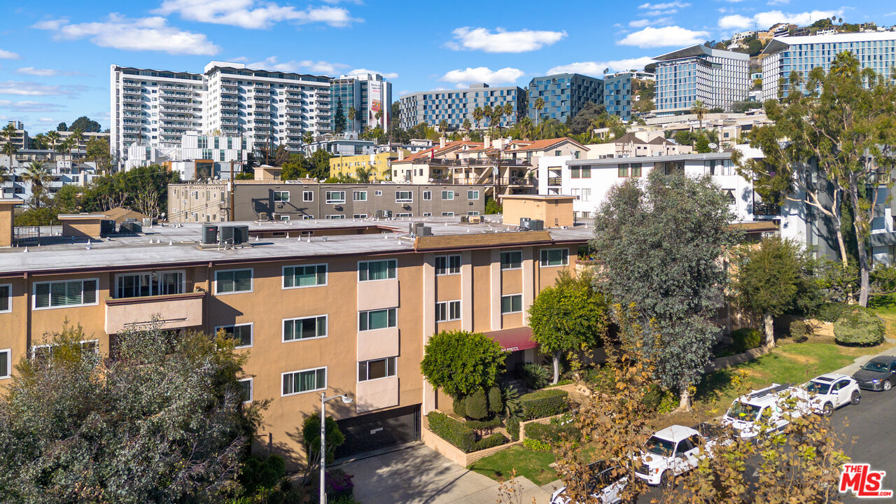 1121 N Olive Dr Unit: 213