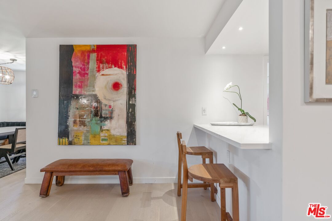 404 San Vicente Blvd Unit: 101