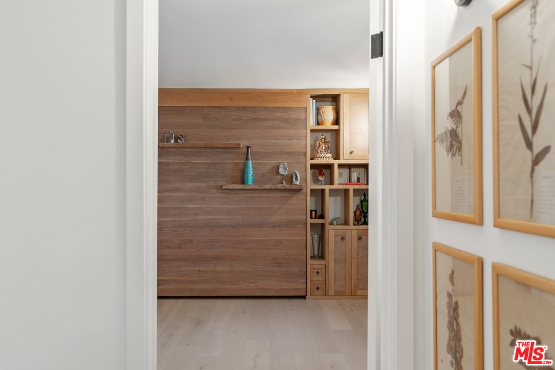 404 San Vicente Blvd Unit: 101