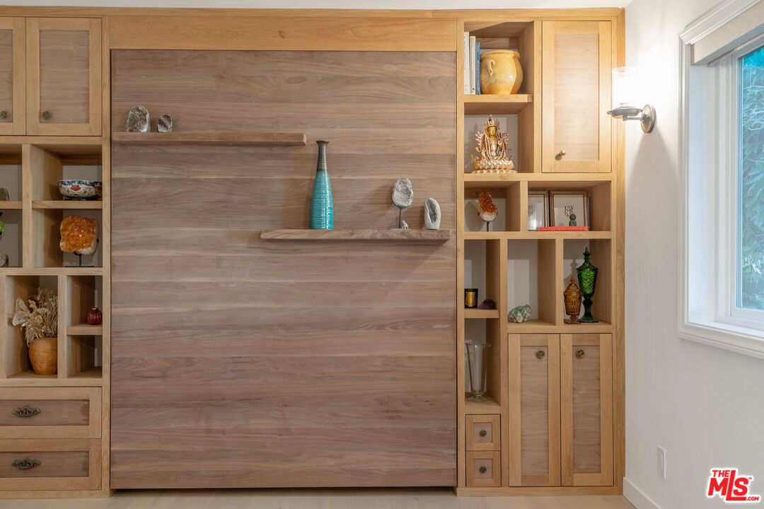 404 San Vicente Blvd Unit: 101