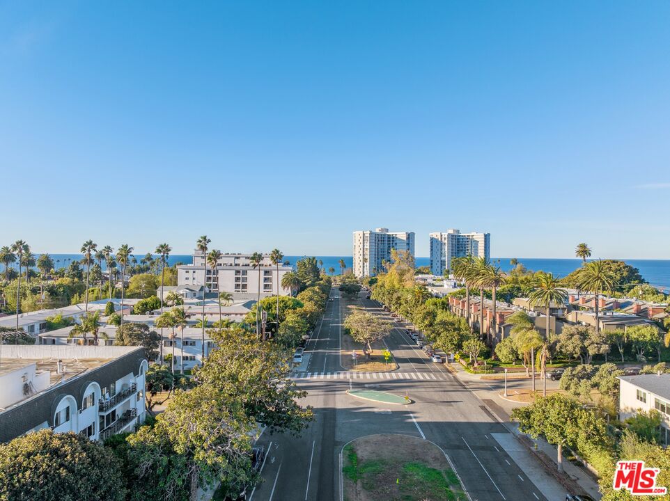 404 San Vicente Blvd Unit: 101