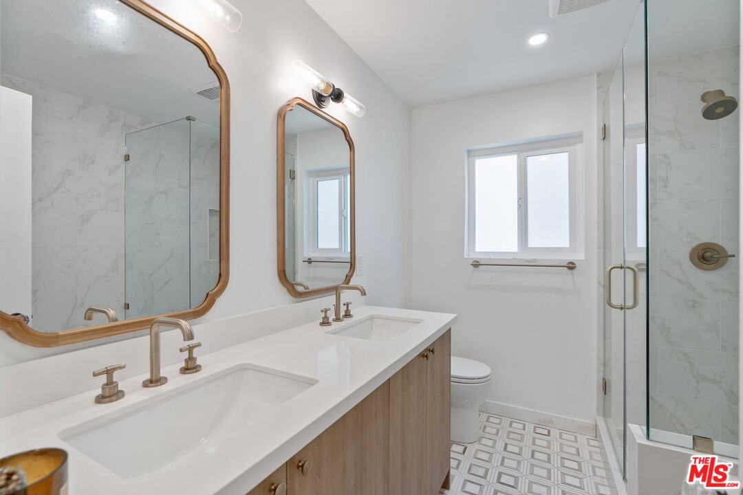 404 San Vicente Blvd Unit: 101