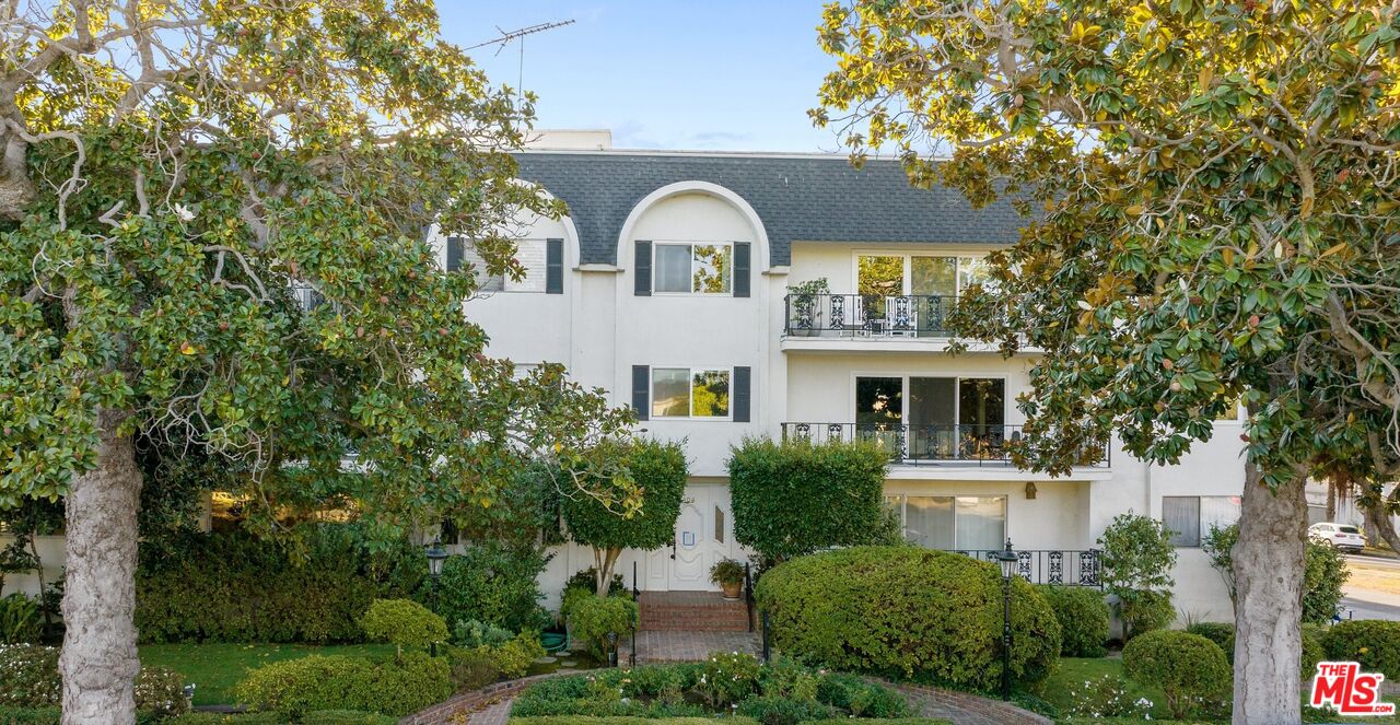 404 San Vicente Blvd Unit: 101