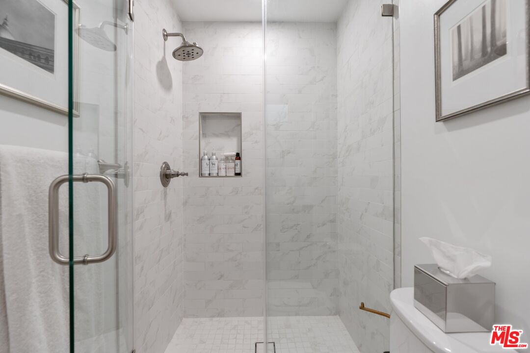 404 San Vicente Blvd Unit: 101