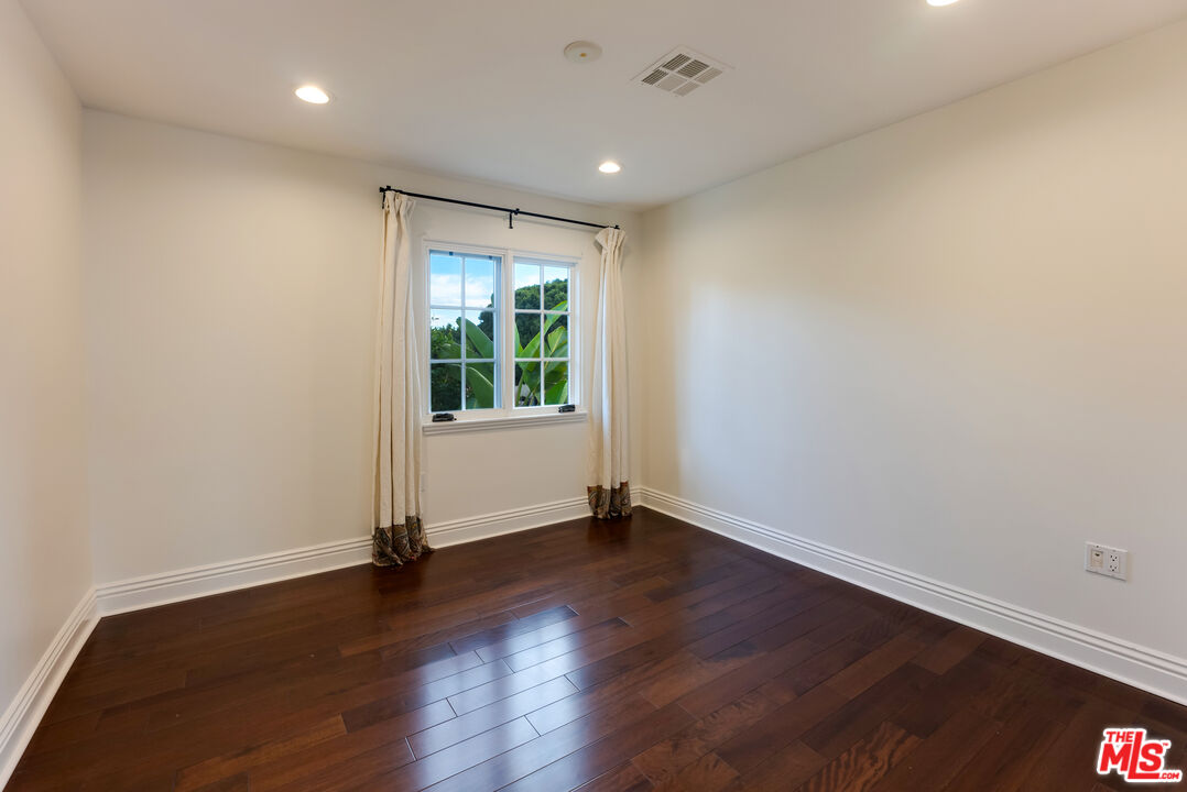 1127 Princeton St Unit: 102