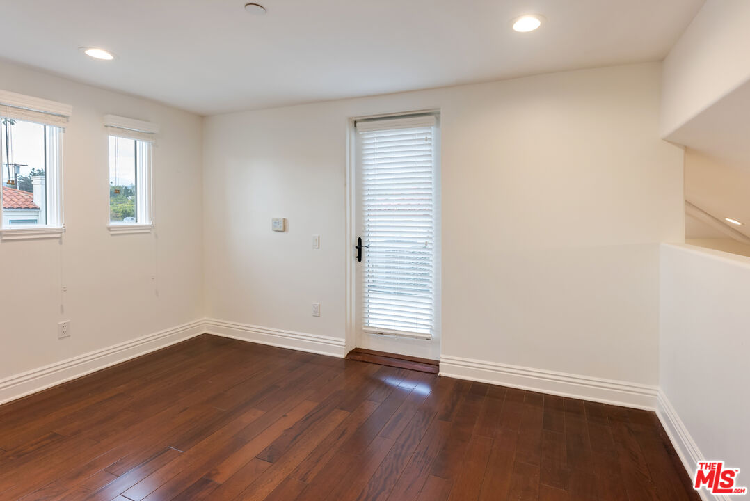 1127 Princeton St Unit: 102