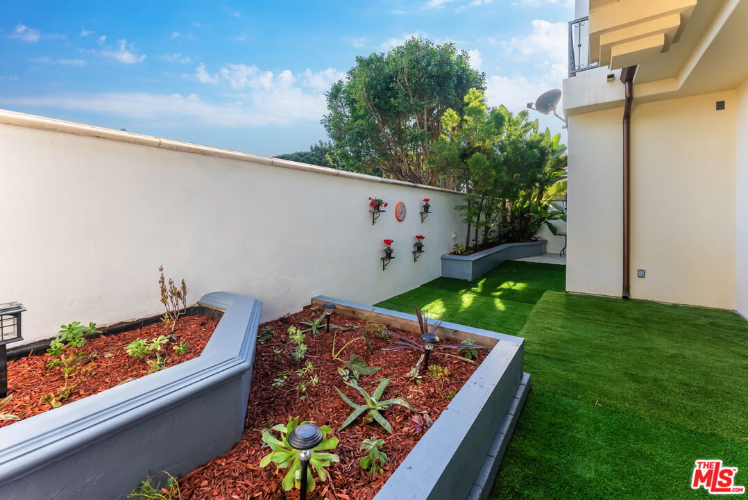 1127 Princeton St Unit: 102