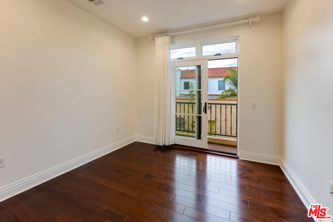 1127 Princeton St Unit: 102