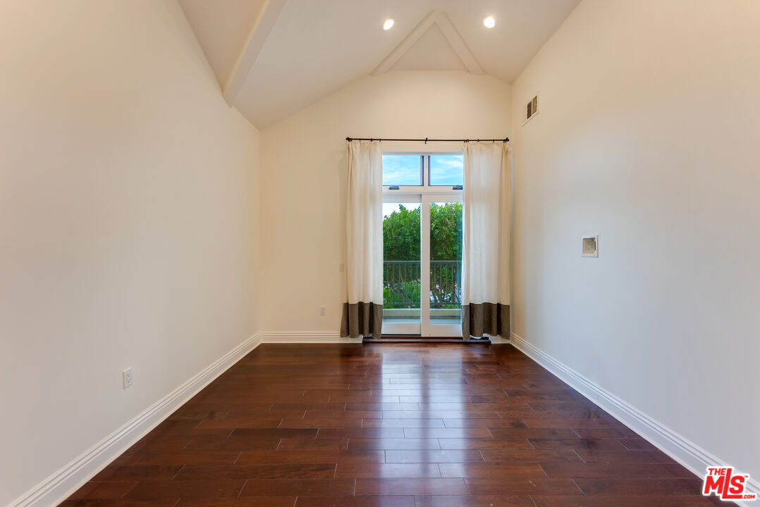 1127 Princeton St Unit: 102