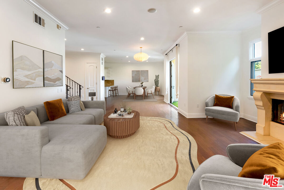 1127 Princeton St Unit: 102