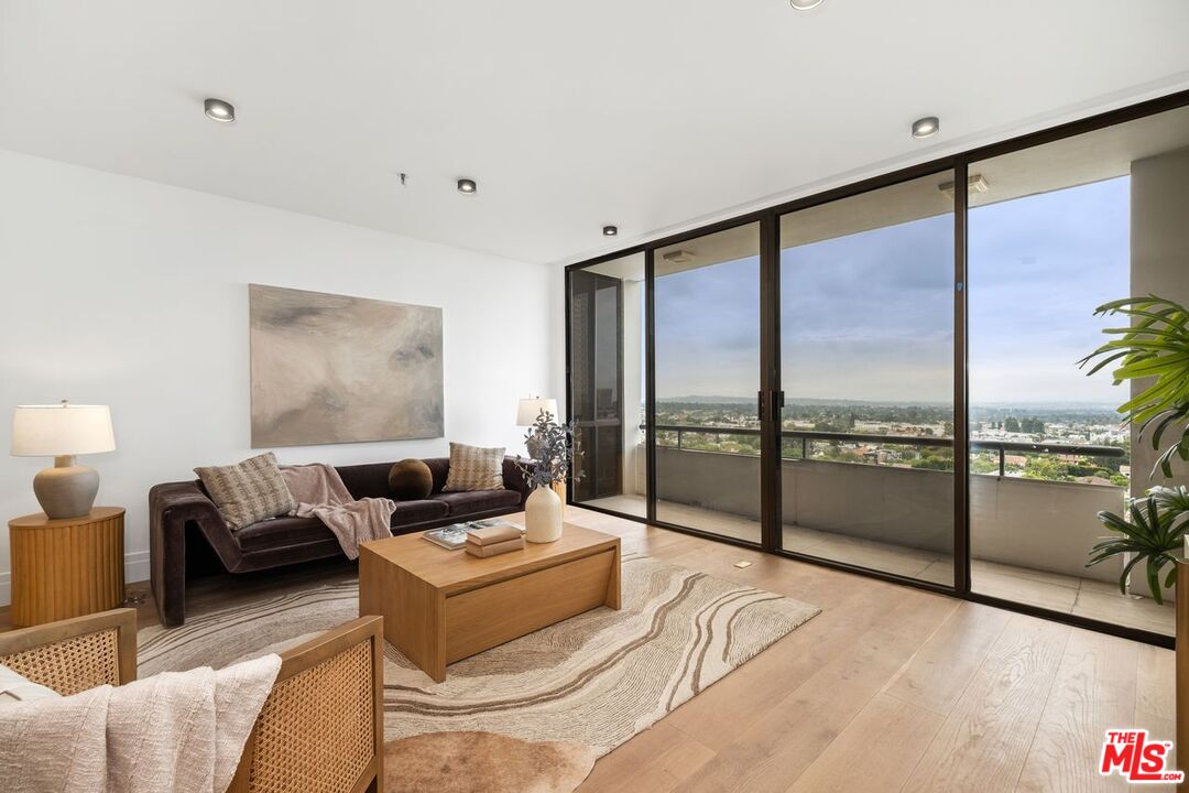 10660 Wilshire Blvd Unit: 1208