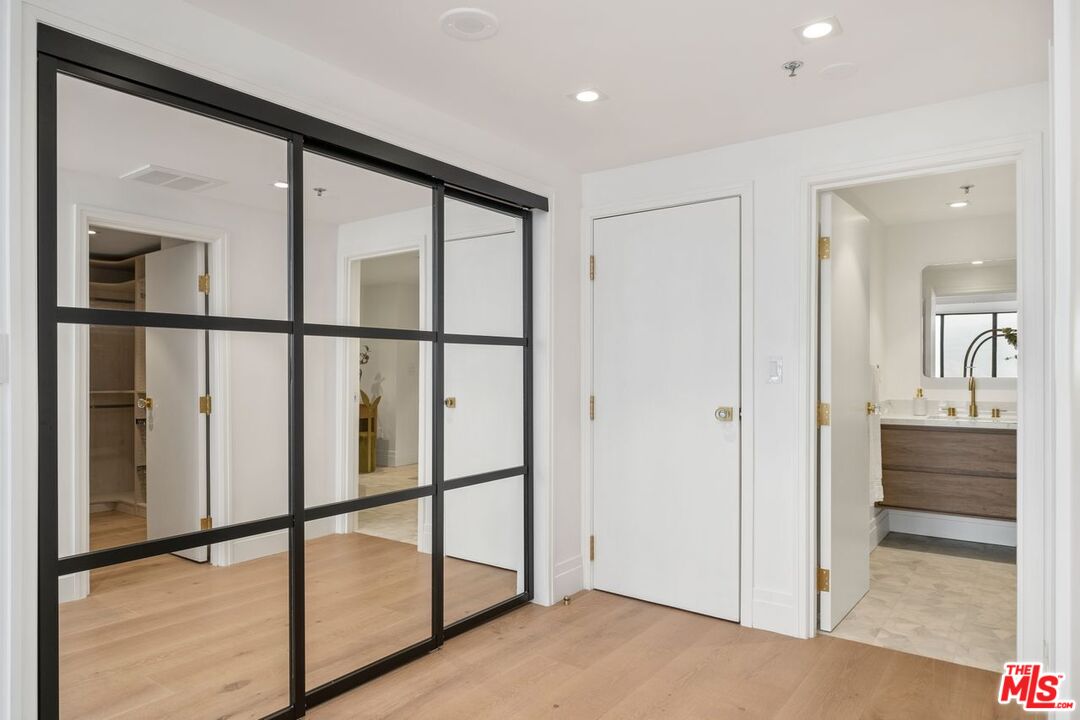 10660 Wilshire Blvd Unit: 1208