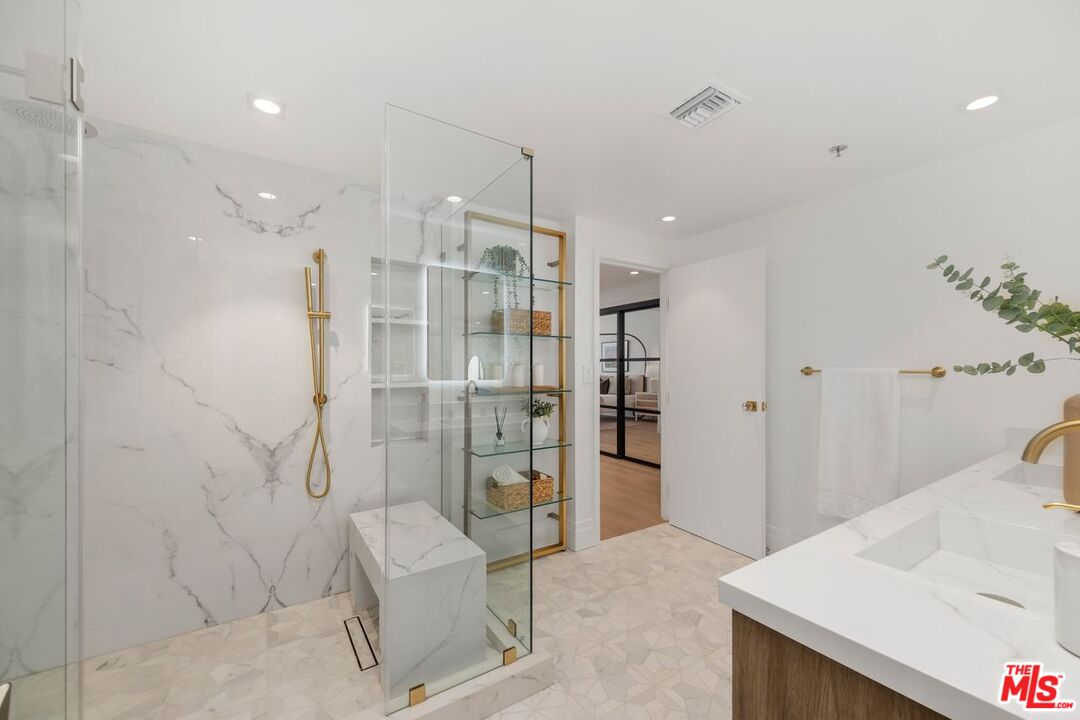 10660 Wilshire Blvd Unit: 1208