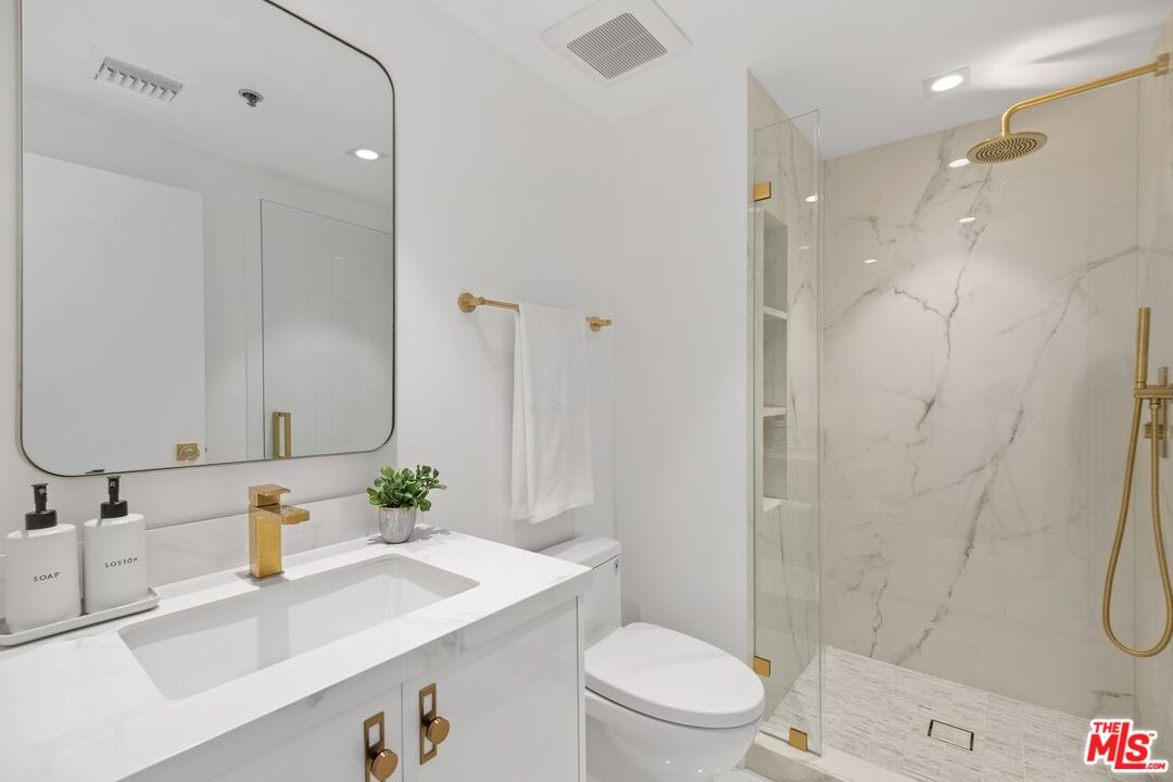 10660 Wilshire Blvd Unit: 1208