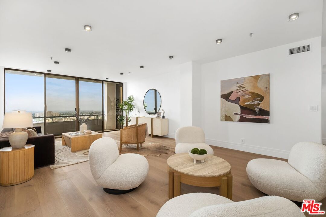 10660 Wilshire Blvd Unit: 1208