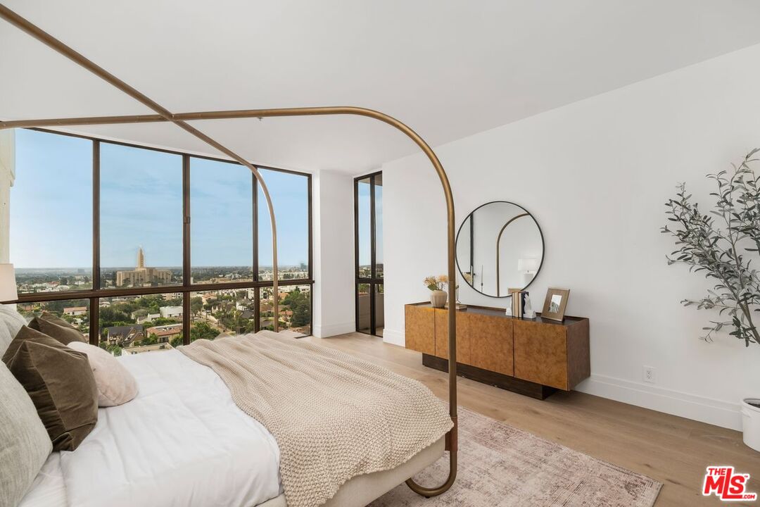 10660 Wilshire Blvd Unit: 1208