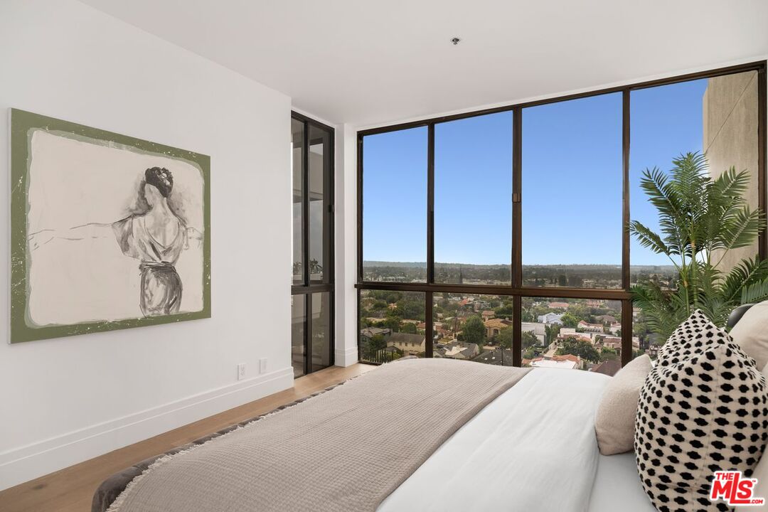 10660 Wilshire Blvd Unit: 1208