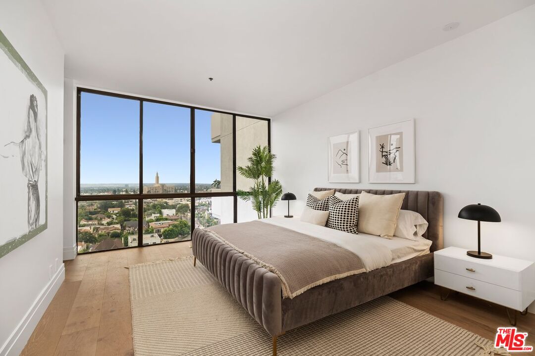 10660 Wilshire Blvd Unit: 1208