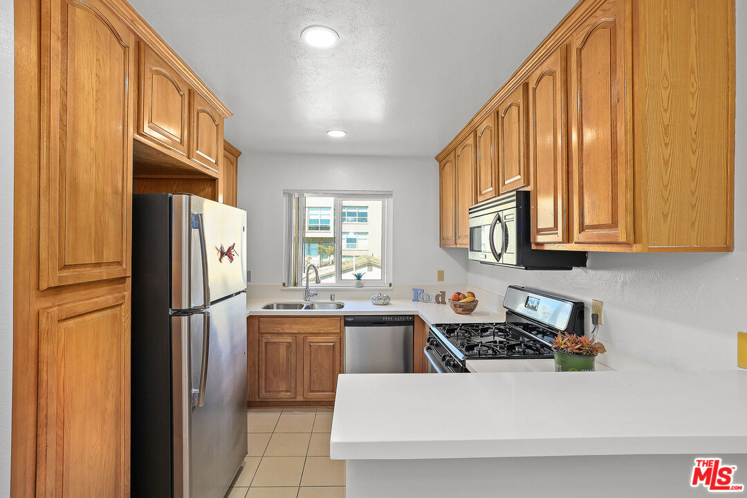 1527 9th St Unit: 303