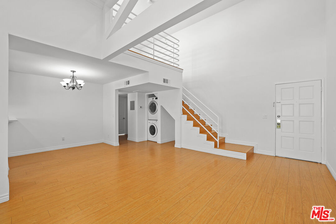 1527 9th St Unit: 303