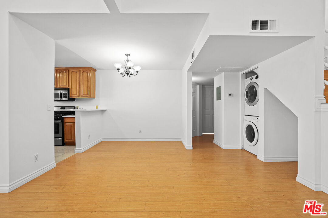 1527 9th St Unit: 303