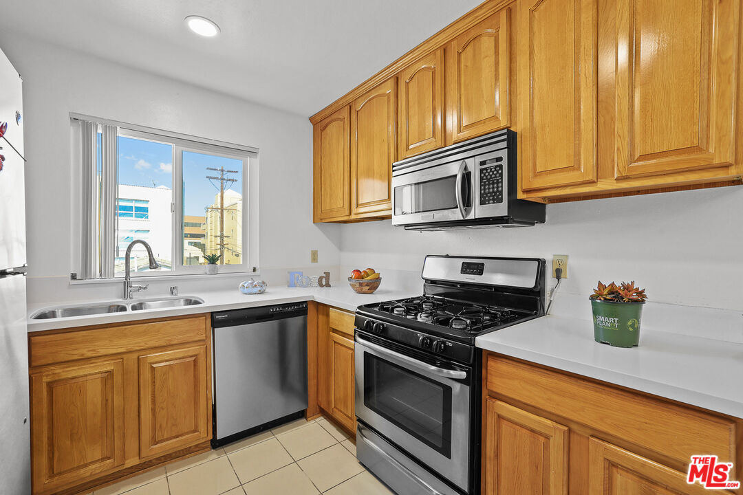 1527 9th St Unit: 303