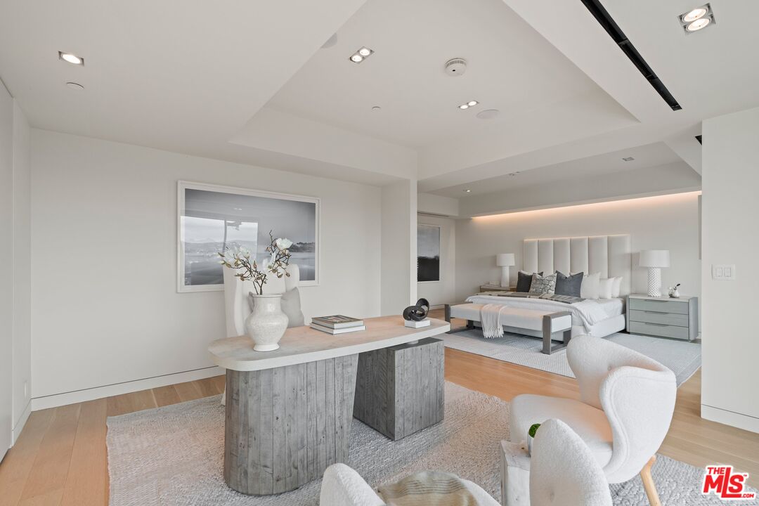 10490 Wilshire Blvd Unit: 2104