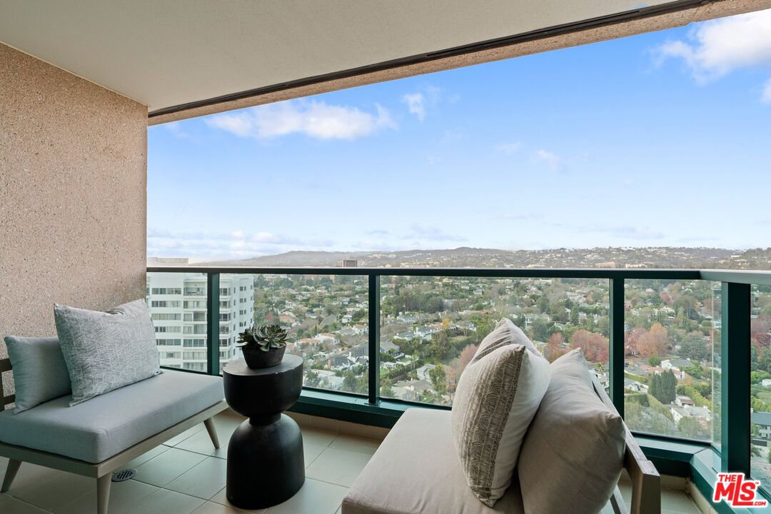 10490 Wilshire Blvd Unit: 2104