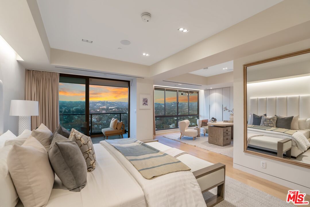 10490 Wilshire Blvd Unit: 2104