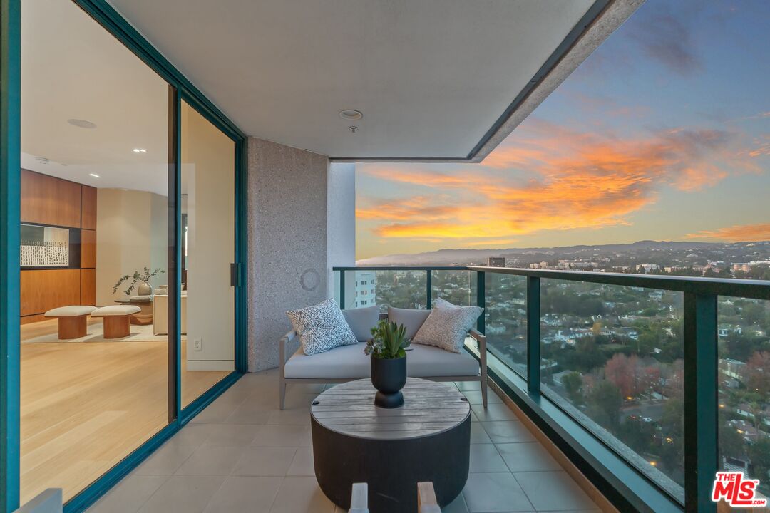 10490 Wilshire Blvd Unit: 2104