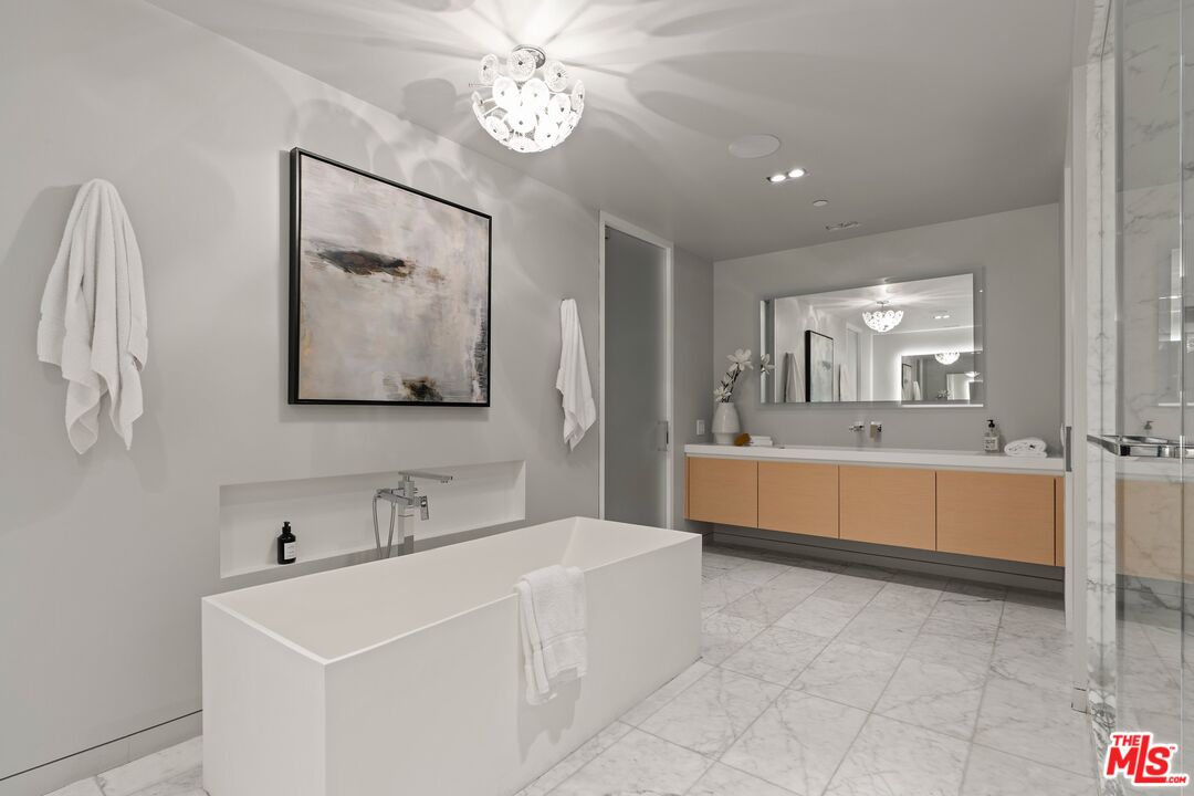 10490 Wilshire Blvd Unit: 2104