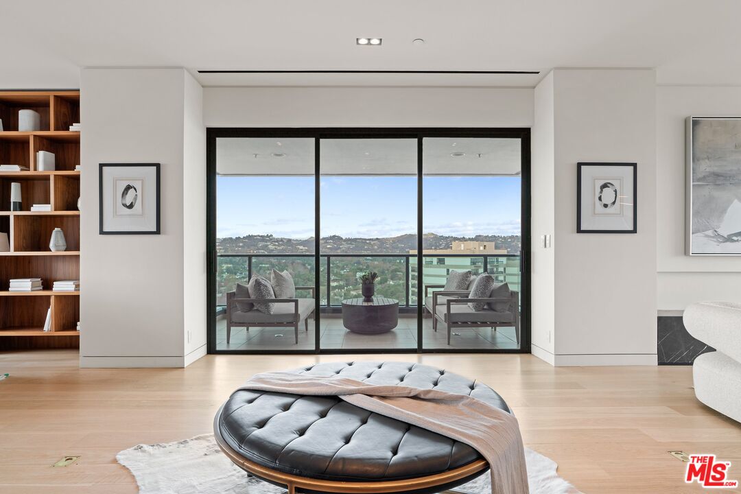 10490 Wilshire Blvd Unit: 2104