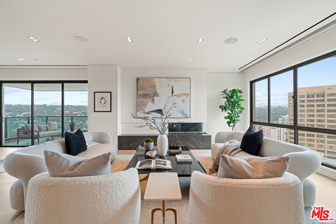 10490 Wilshire Blvd Unit: 2104