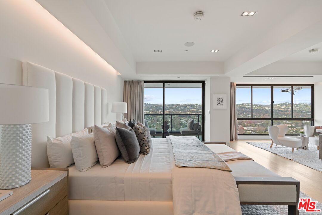 10490 Wilshire Blvd Unit: 2104