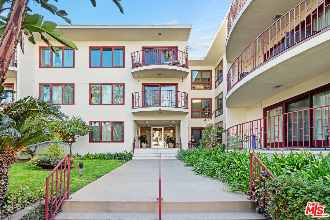 3407 Huxley St Unit: 32