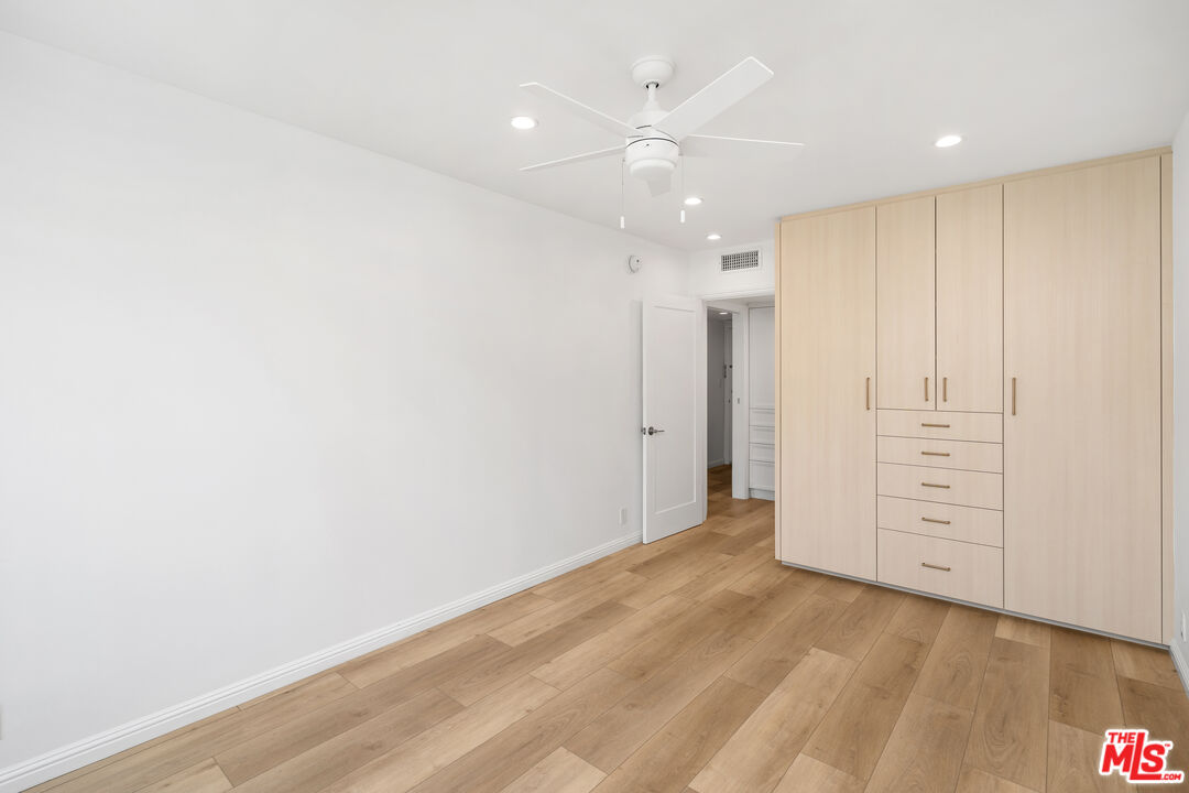 3407 Huxley St Unit: 32