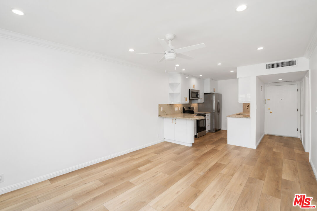 3407 Huxley St Unit: 32