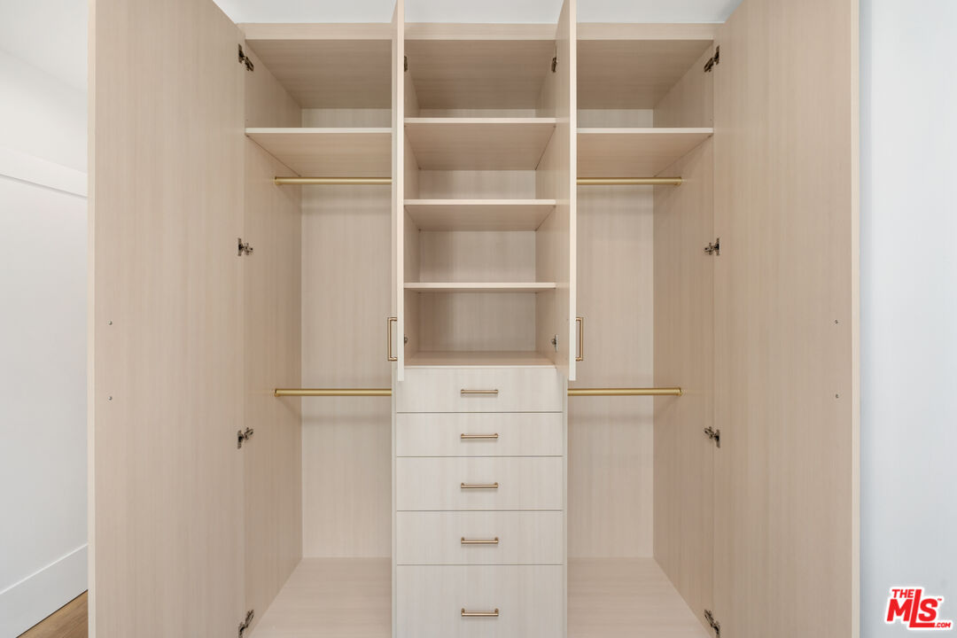 3407 Huxley St Unit: 32