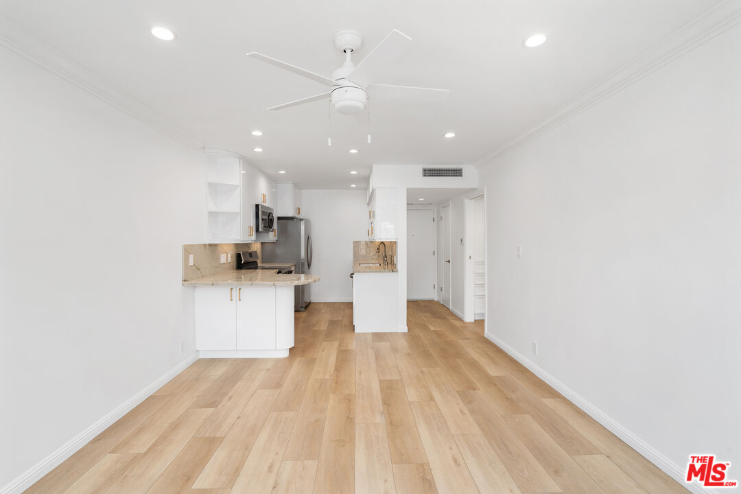 3407 Huxley St Unit: 32