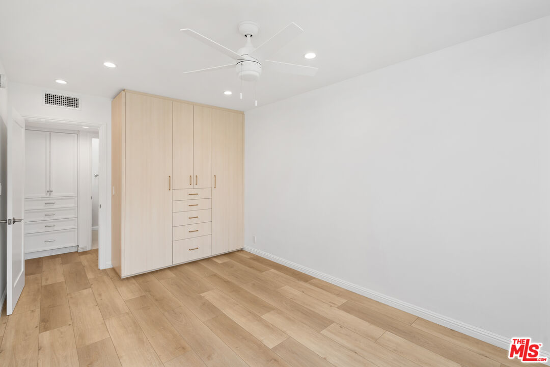 3407 Huxley St Unit: 32