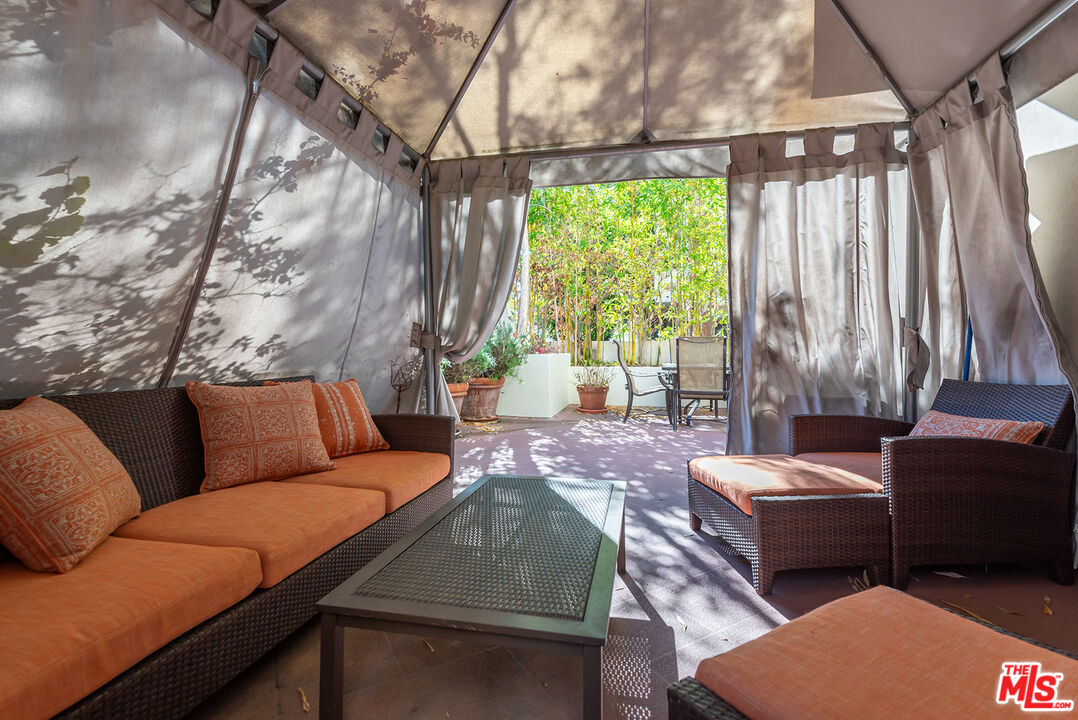 130 N Swall Dr Unit: 102