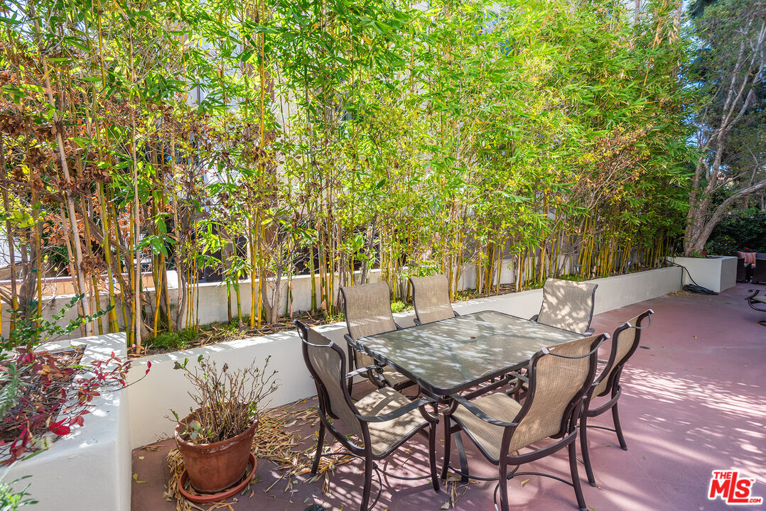 130 N Swall Dr Unit: 102