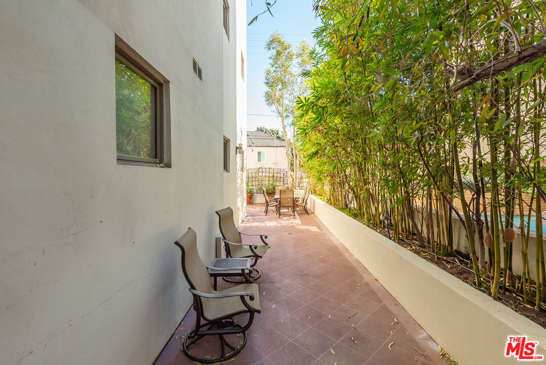 130 N Swall Dr Unit: 102