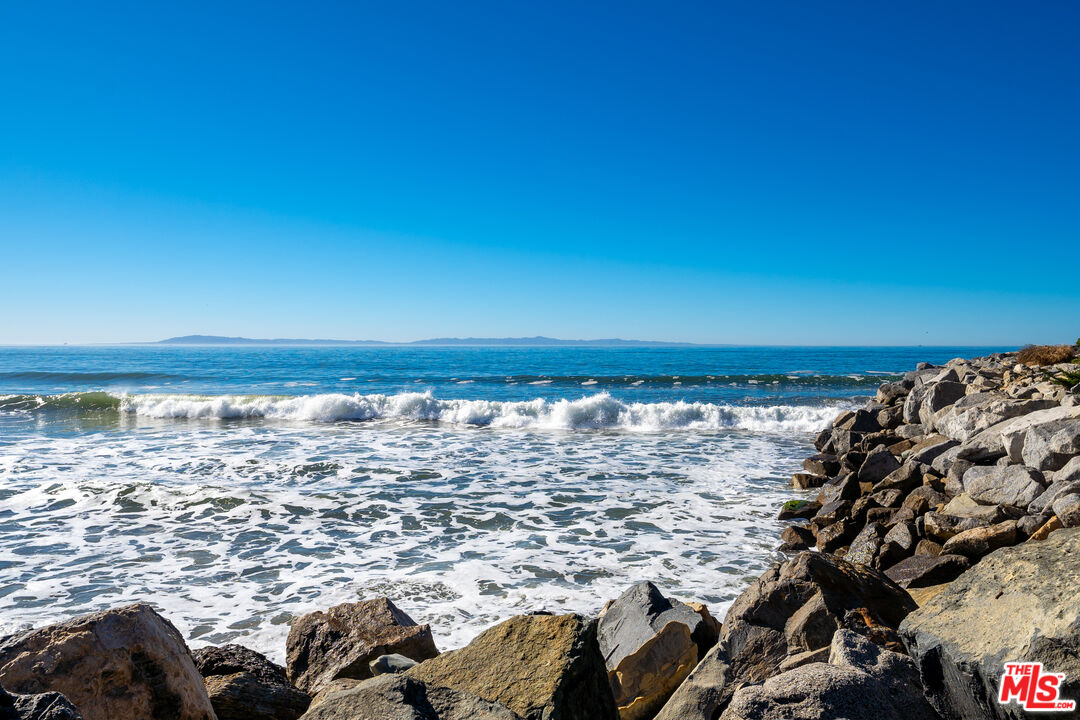 5518 Rincon Beach Park Dr