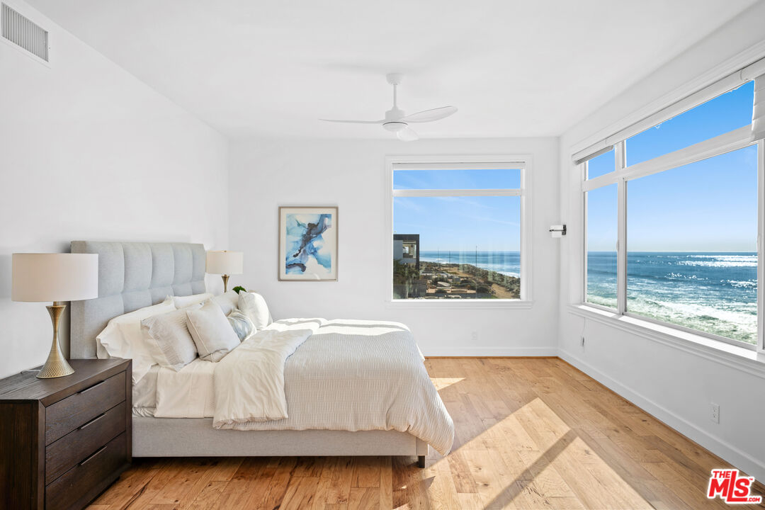 5518 Rincon Beach Park Dr